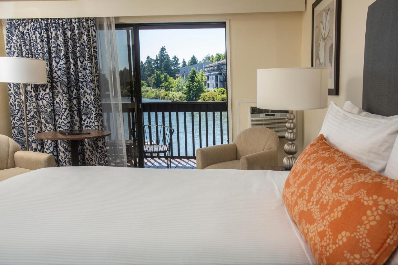 Lakeshore Inn Lake Oswego Esterno foto