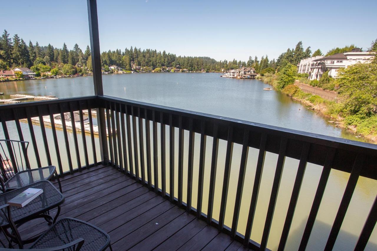 Lakeshore Inn Lake Oswego Esterno foto
