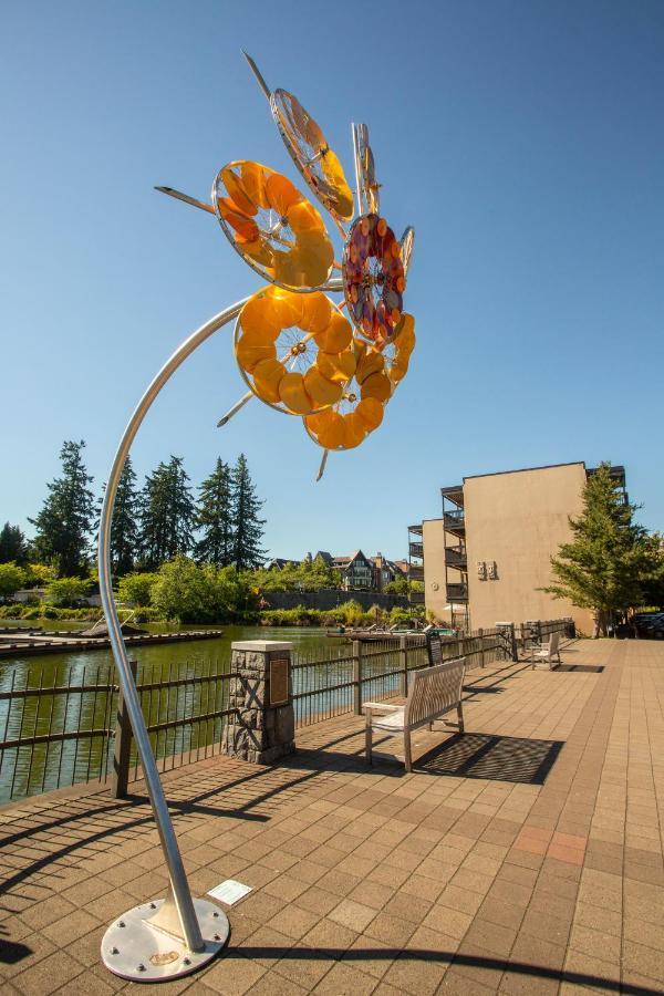 Lakeshore Inn Lake Oswego Esterno foto