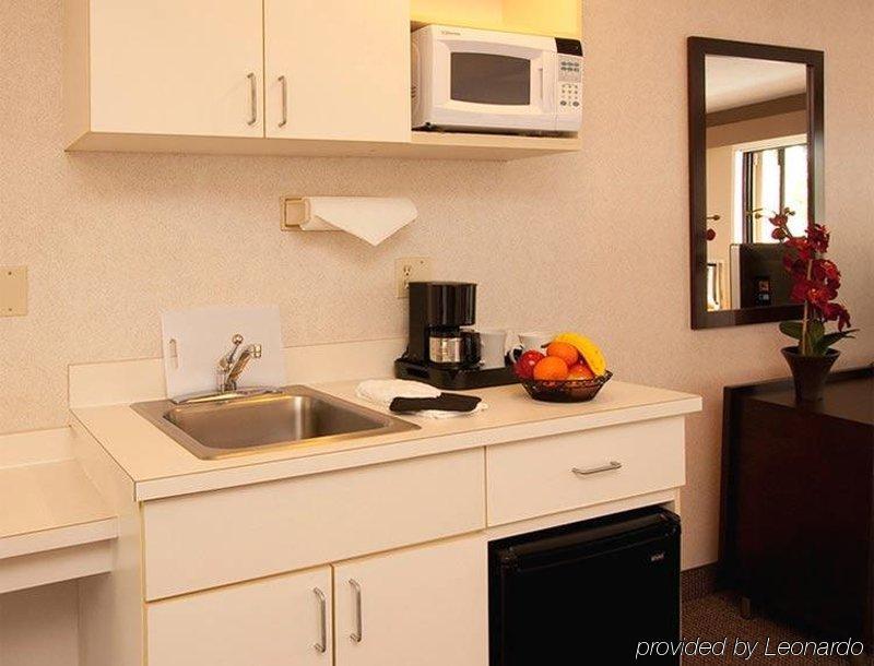 Lakeshore Inn Lake Oswego Esterno foto