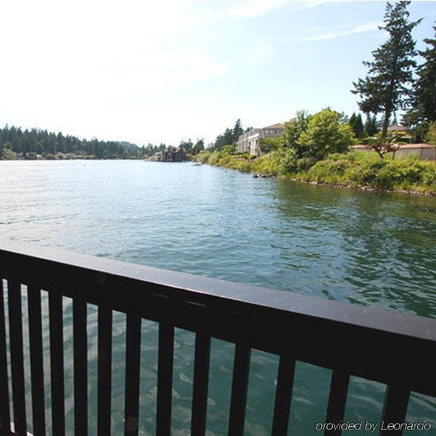 Lakeshore Inn Lake Oswego Esterno foto