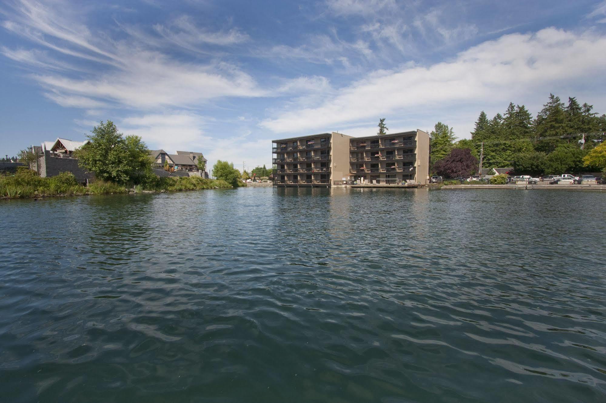 Lakeshore Inn Lake Oswego Esterno foto