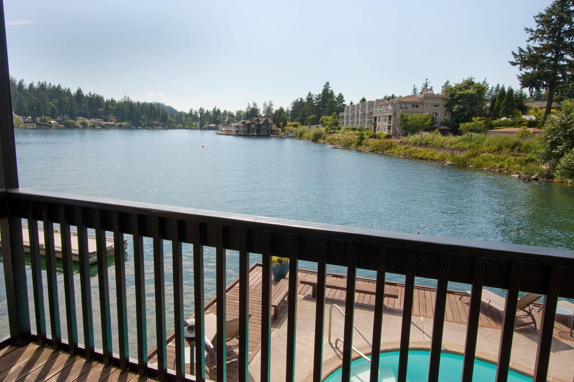 Lakeshore Inn Lake Oswego Esterno foto